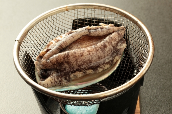 【アワビ＆2名から金目鯛の煮付け付】勝浦の磯料理と4種類のお風呂で温泉を満喫！